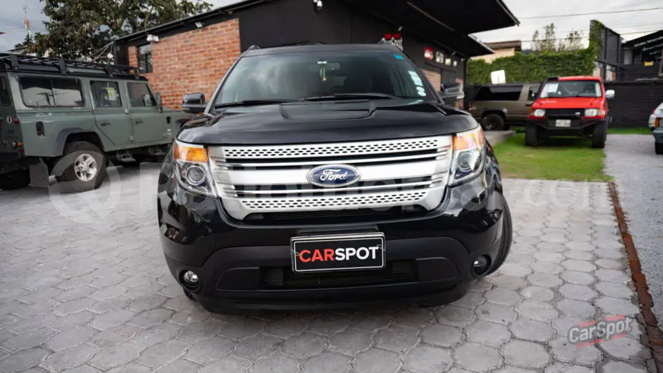 Foto 2 de Ford Explorer XLT