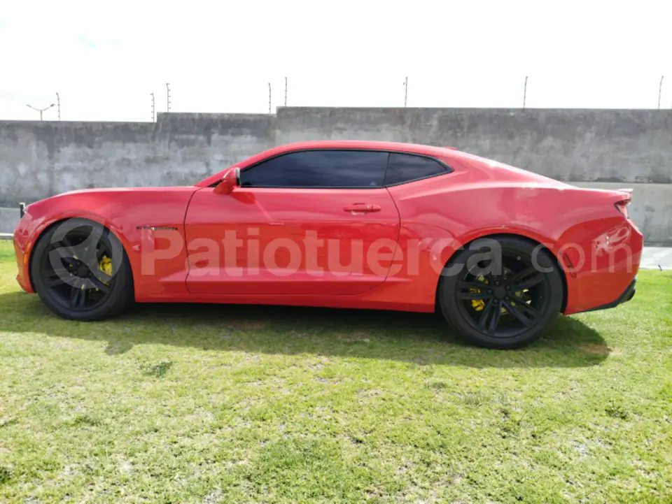 Foto 4 de Chevrolet CAMARO LT1