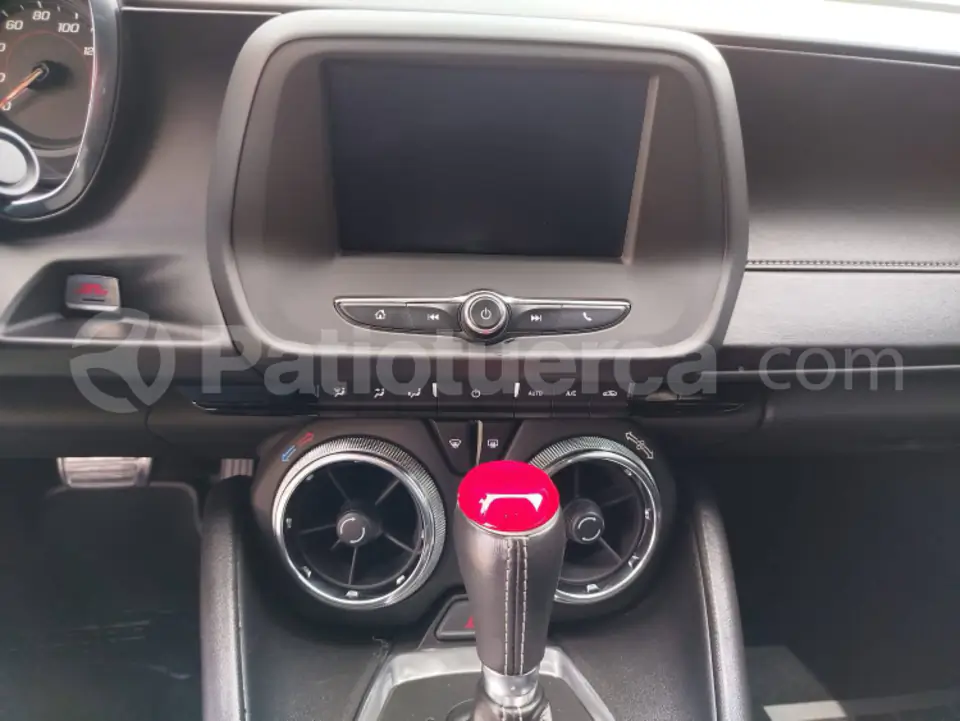 Foto 9 de Chevrolet CAMARO LT1