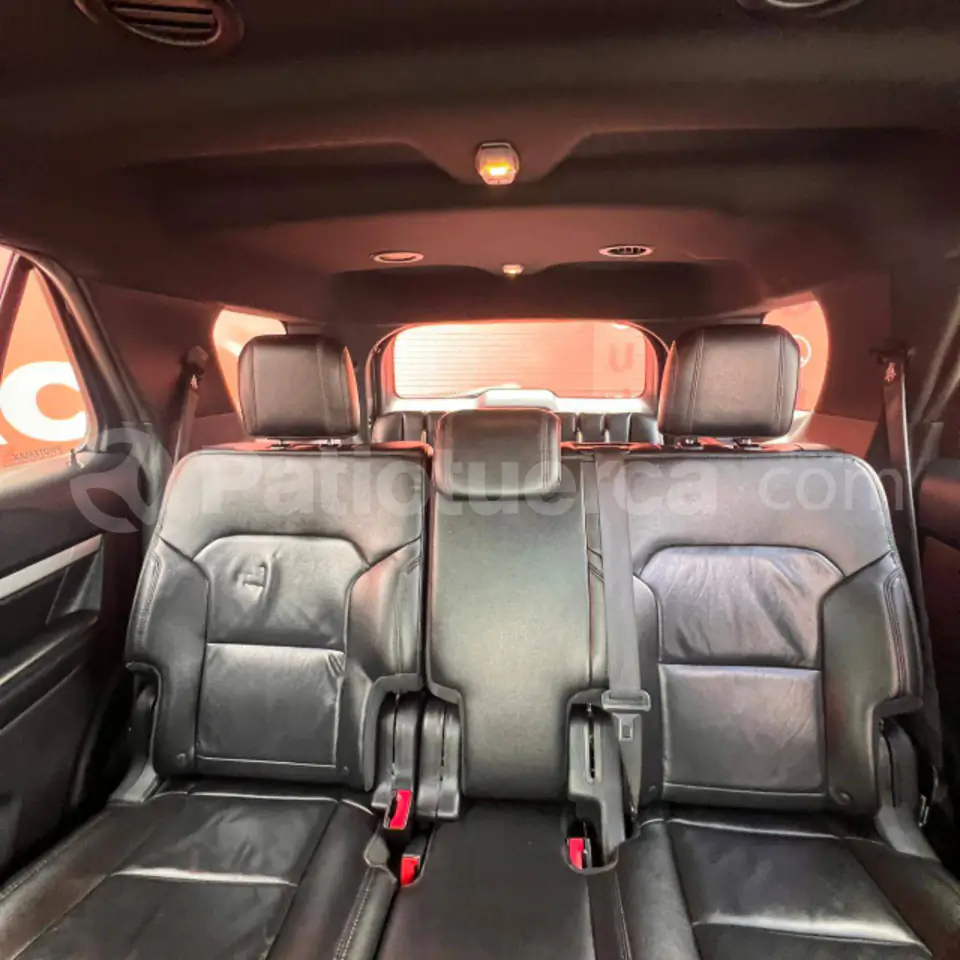 Foto 8 de Ford Explorer XLT