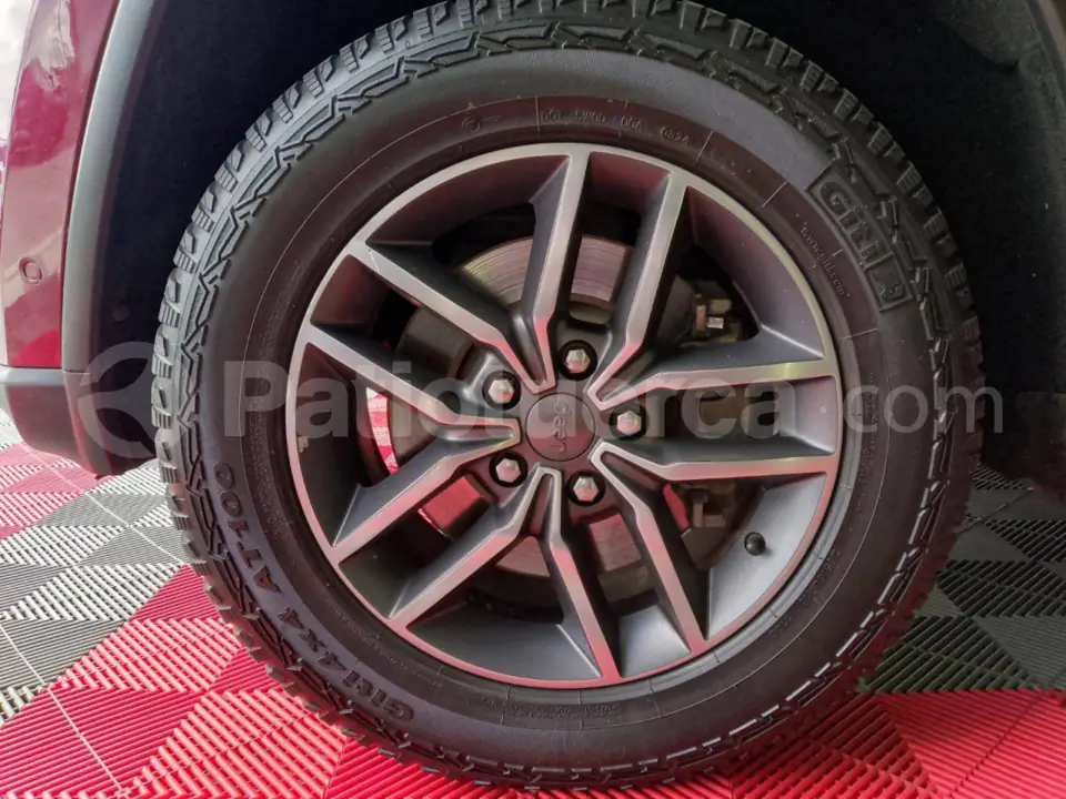 Foto 13 de Jeep Cherokee Laredo