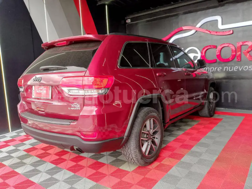 Foto 21 de Jeep Cherokee Laredo