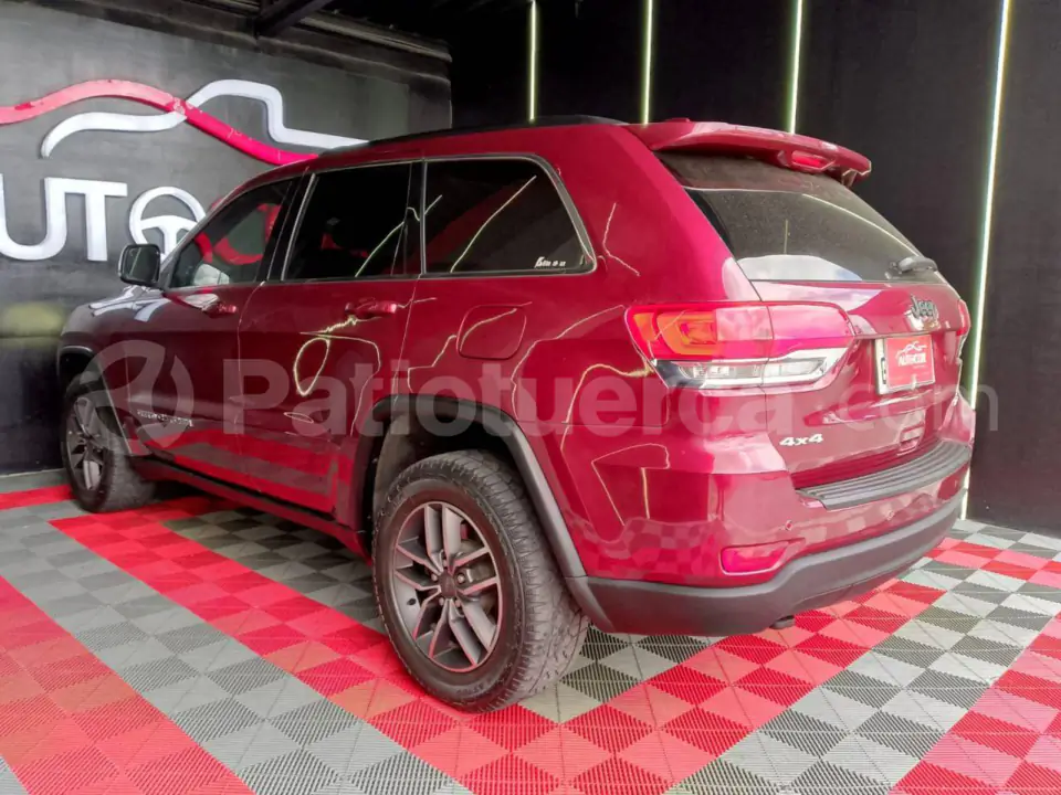 Foto 26 de Jeep Cherokee Laredo