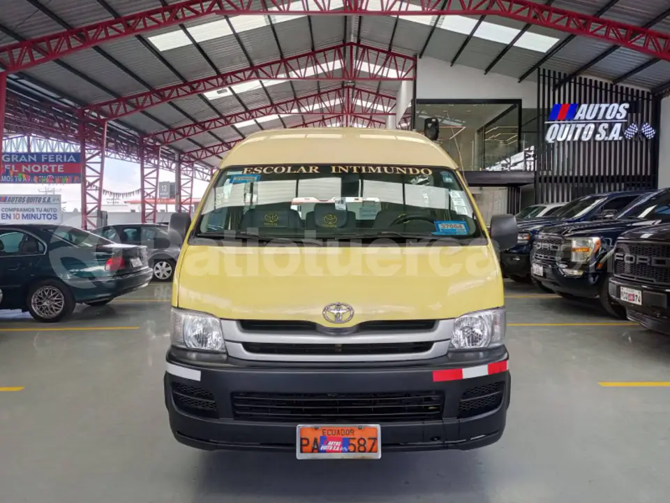 Foto 1 de Toyota BB HIACE DIESEL