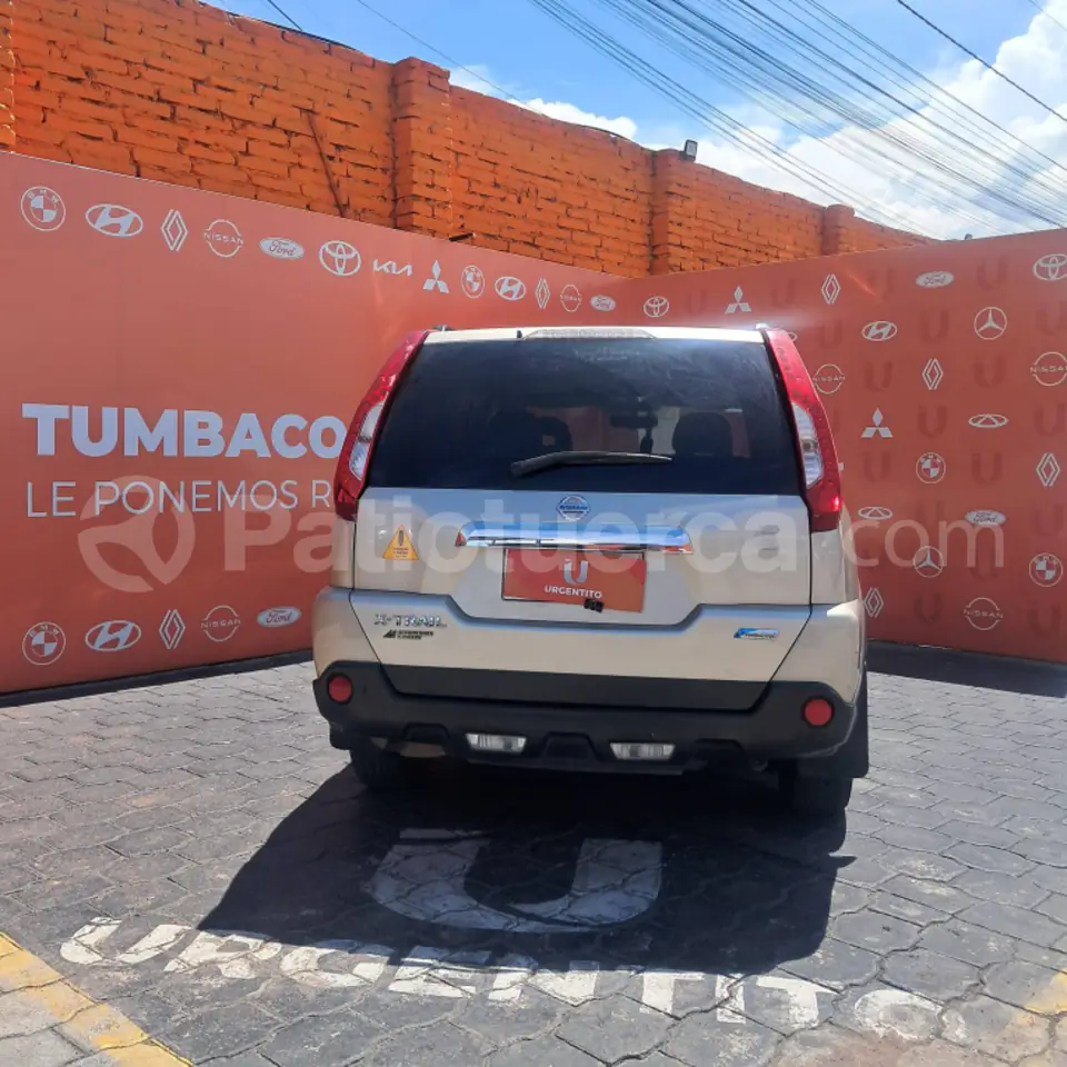 Foto 2 de Nissan xtrail  Advance