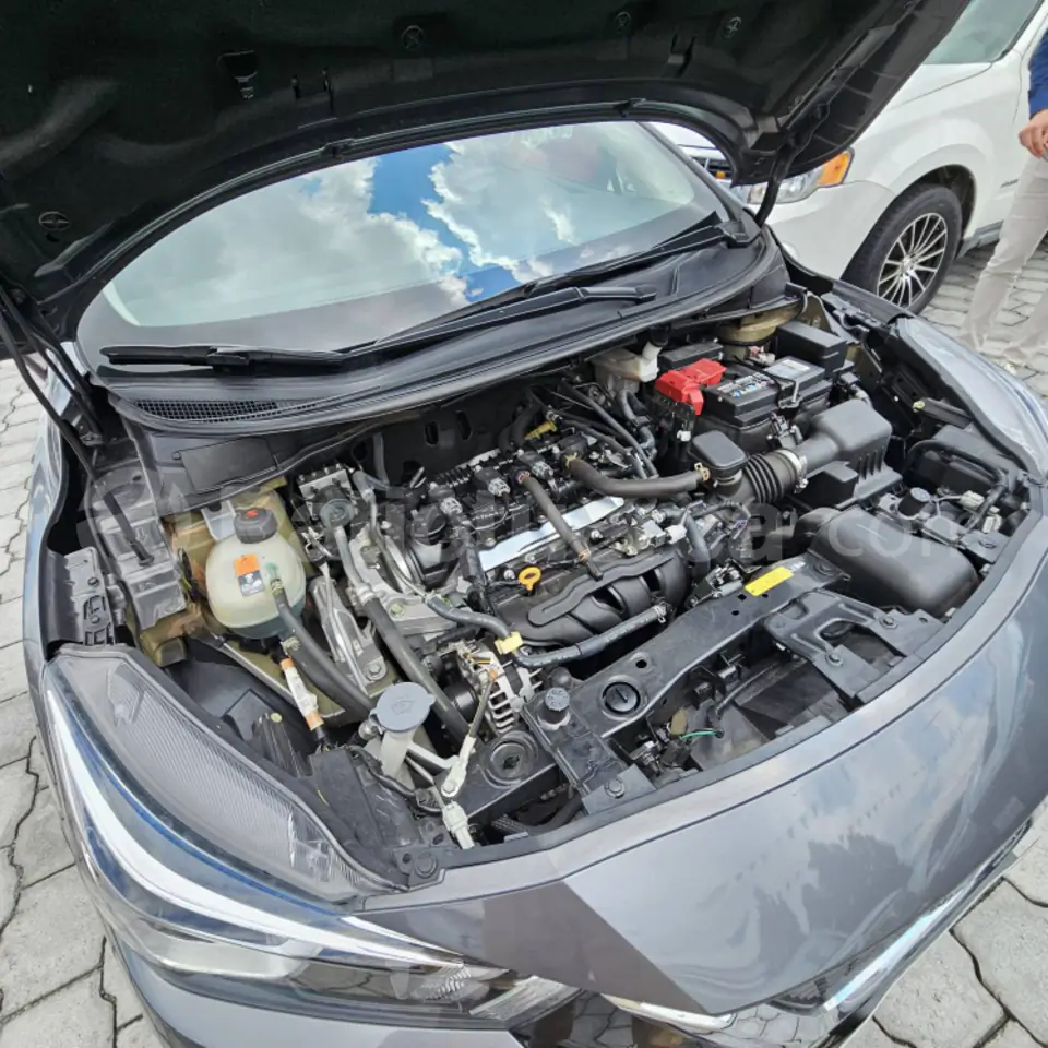 Foto 18 de Nissan VERSA ADVANCE