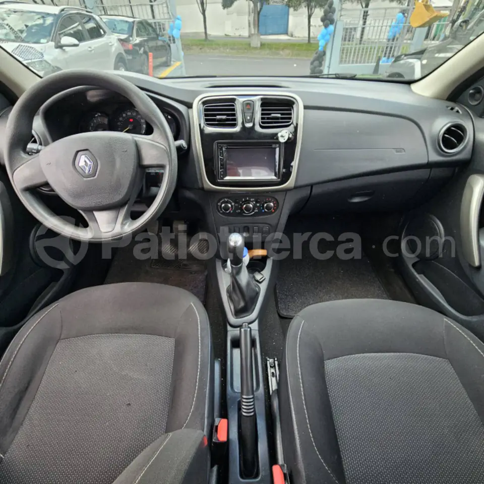 Foto 5 de Renault LOGAN EXPRESSION 1.6