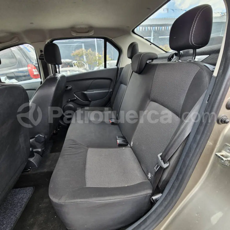 Foto 12 de Renault LOGAN EXPRESSION 1.6