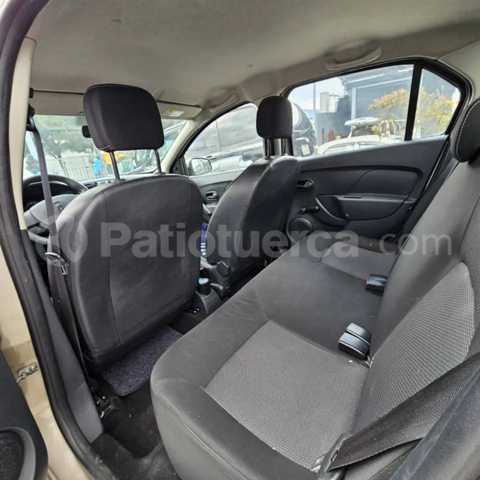 Foto 13 de Renault LOGAN EXPRESSION 1.6