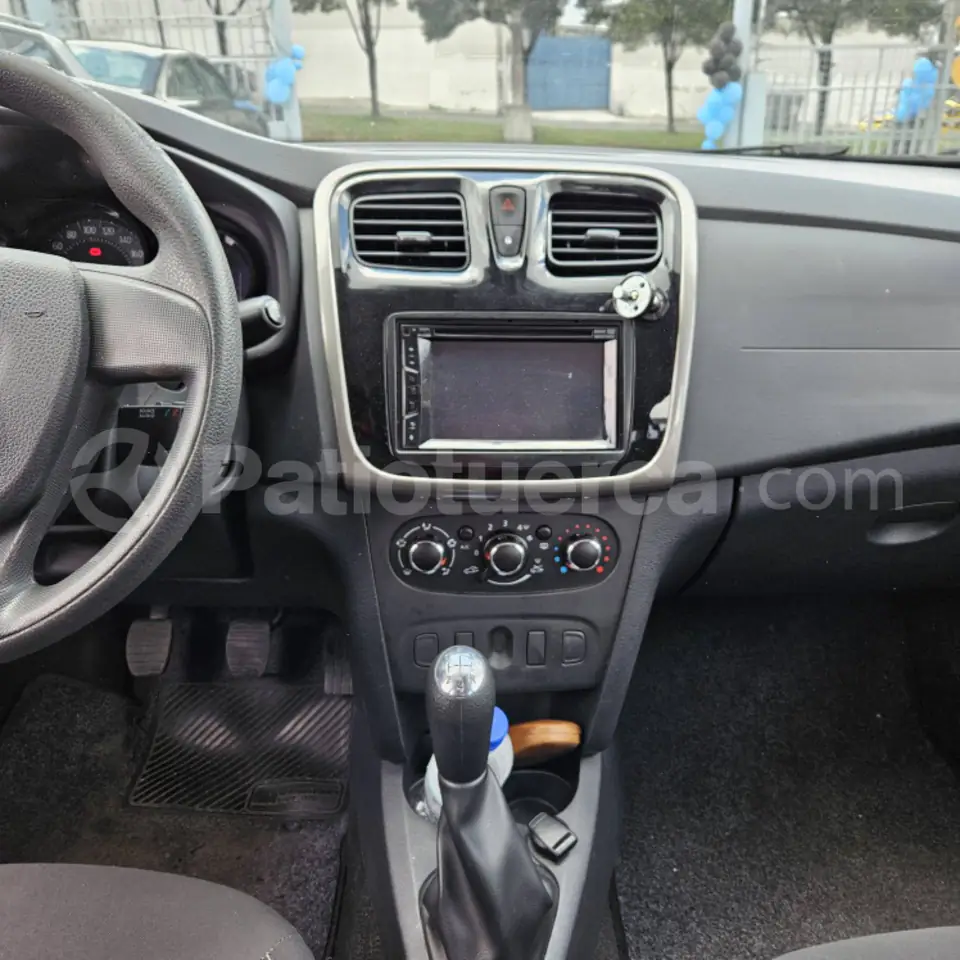 Foto 14 de Renault LOGAN EXPRESSION 1.6