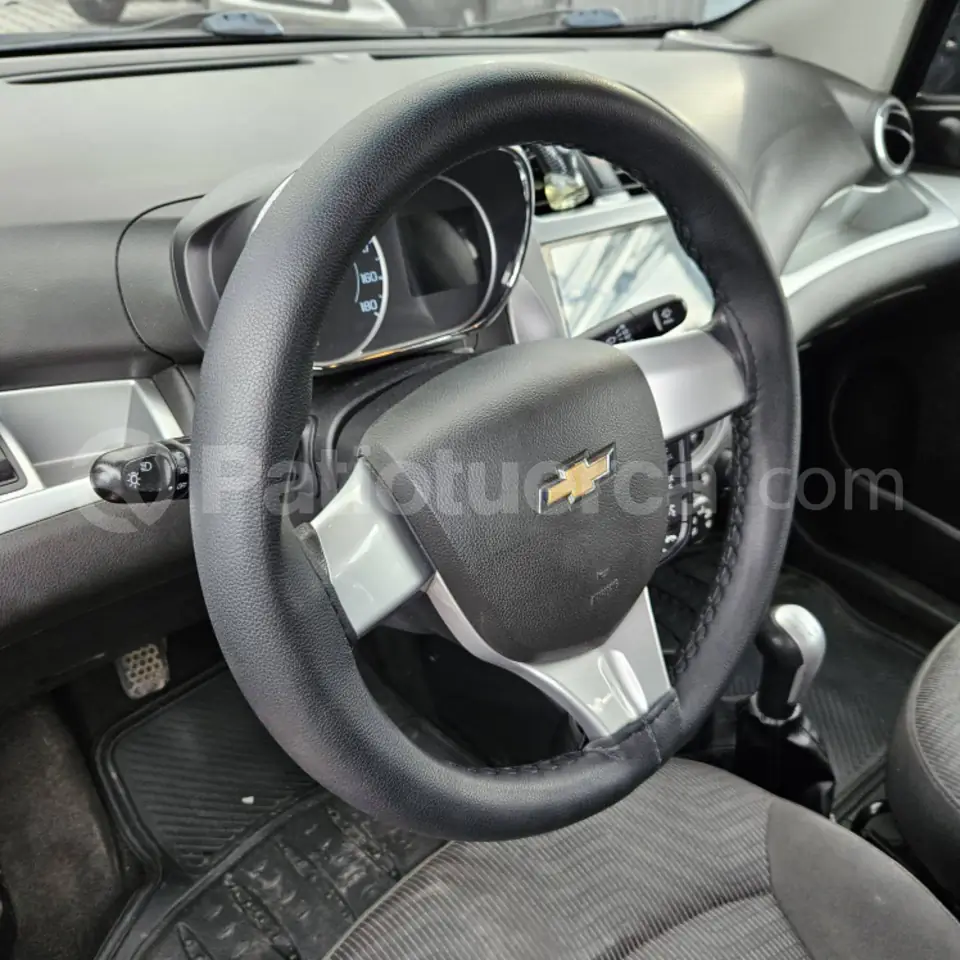 Foto 8 de Chevrolet BEAT PREMIER