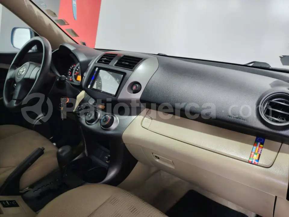 Foto 20 de Toyota RAV 4