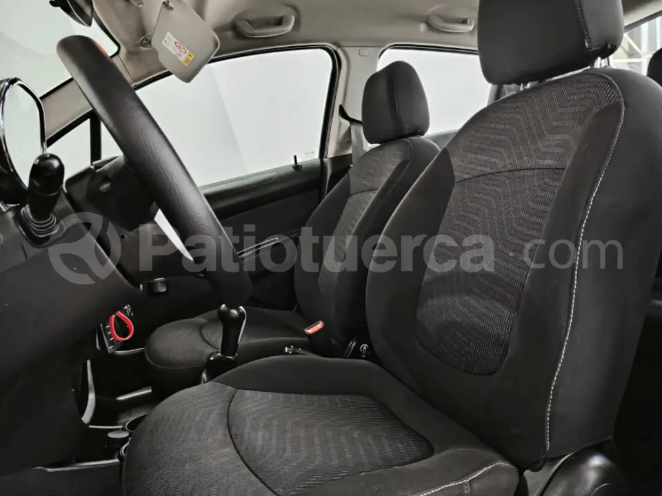 Foto 24 de Chevrolet Spark GT