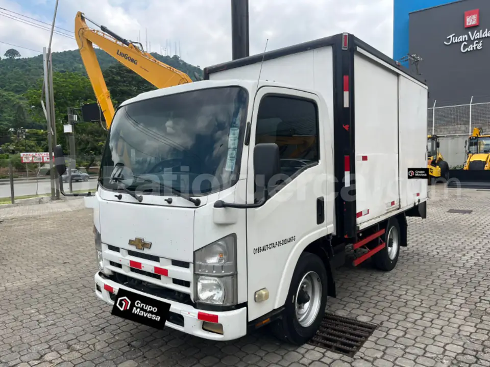 Foto 1 de Chevrolet NLR 55E