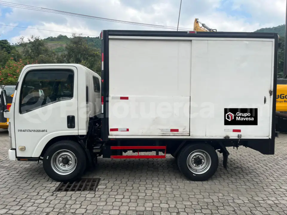 Foto 2 de Chevrolet NLR 55E