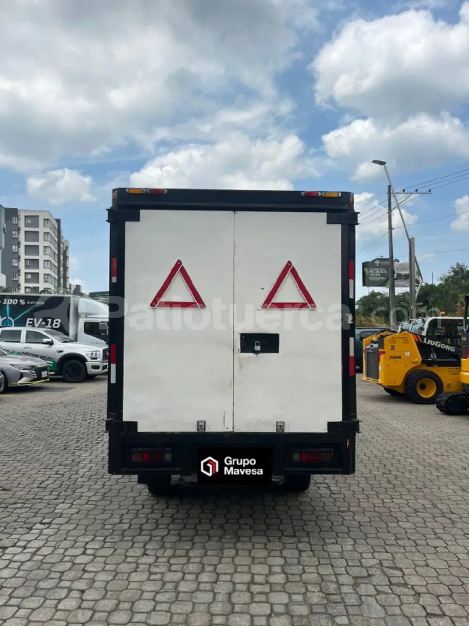 Foto 4 de Chevrolet NLR 55E