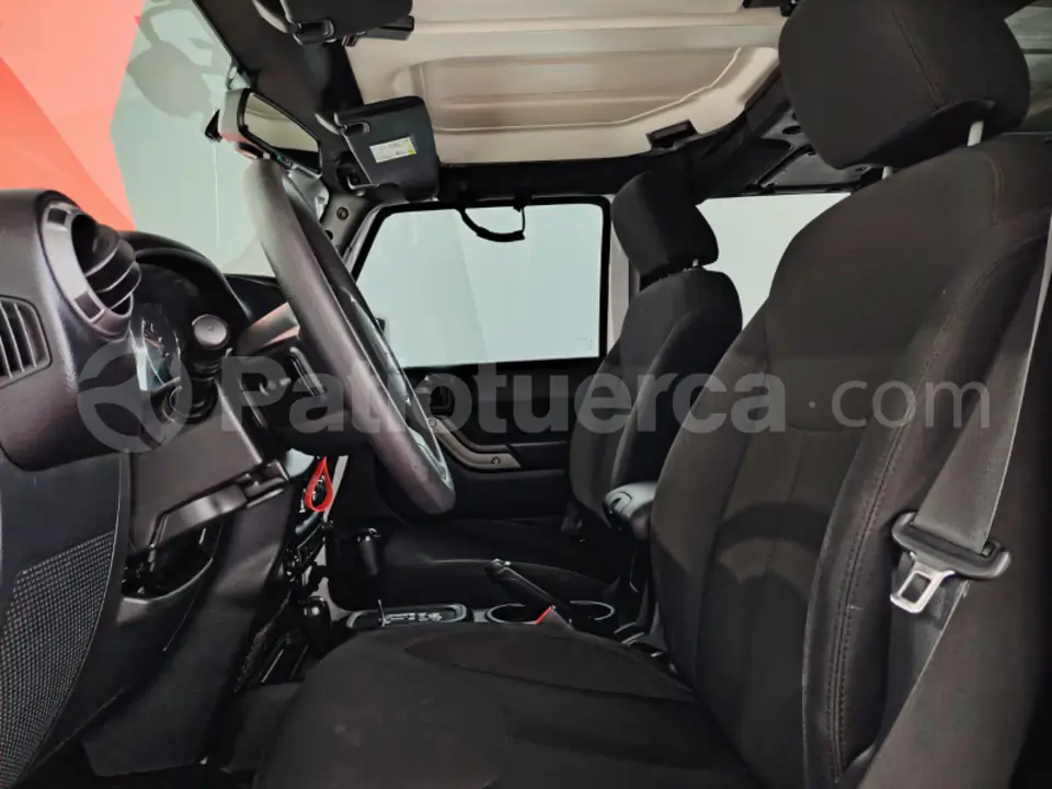 Foto 16 de Jeep Wrangler Rubicon