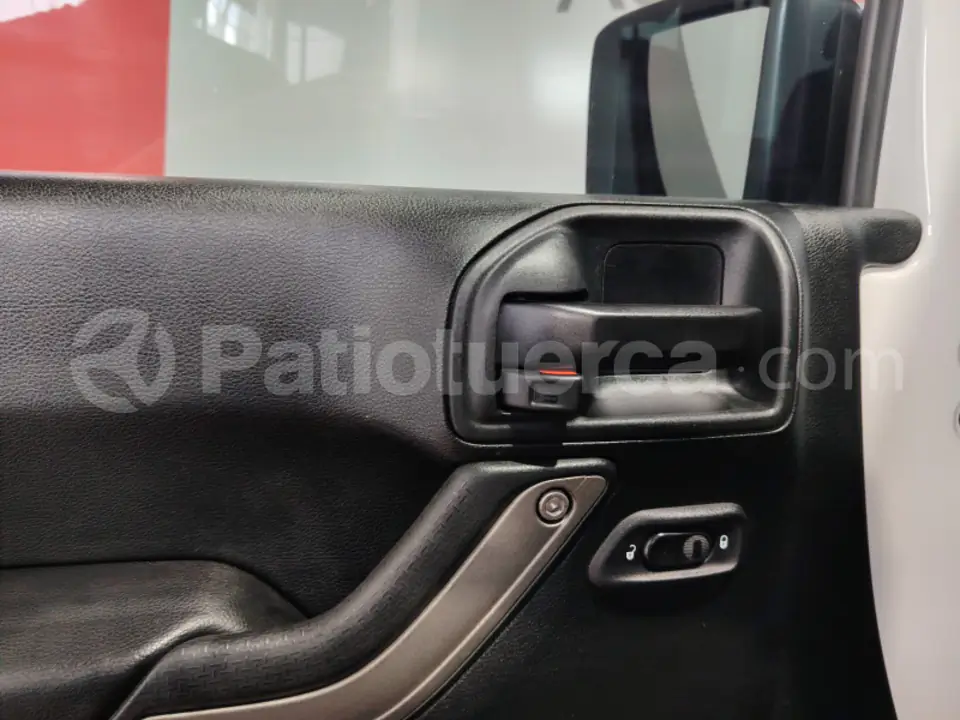 Foto 17 de Jeep Wrangler Rubicon