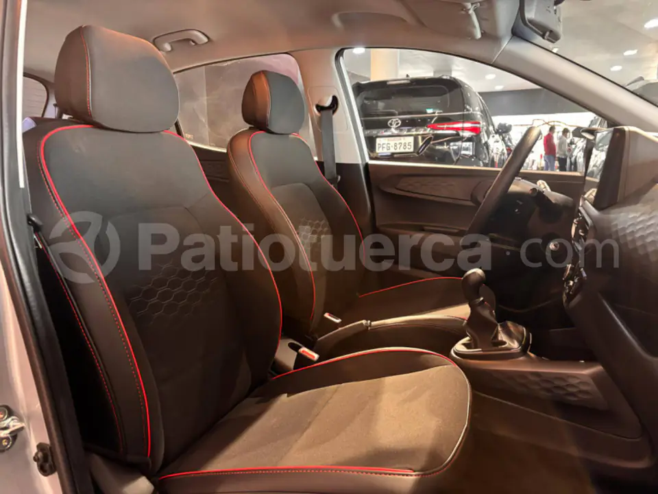 Foto 12 de Hyundai Grand I10 HB