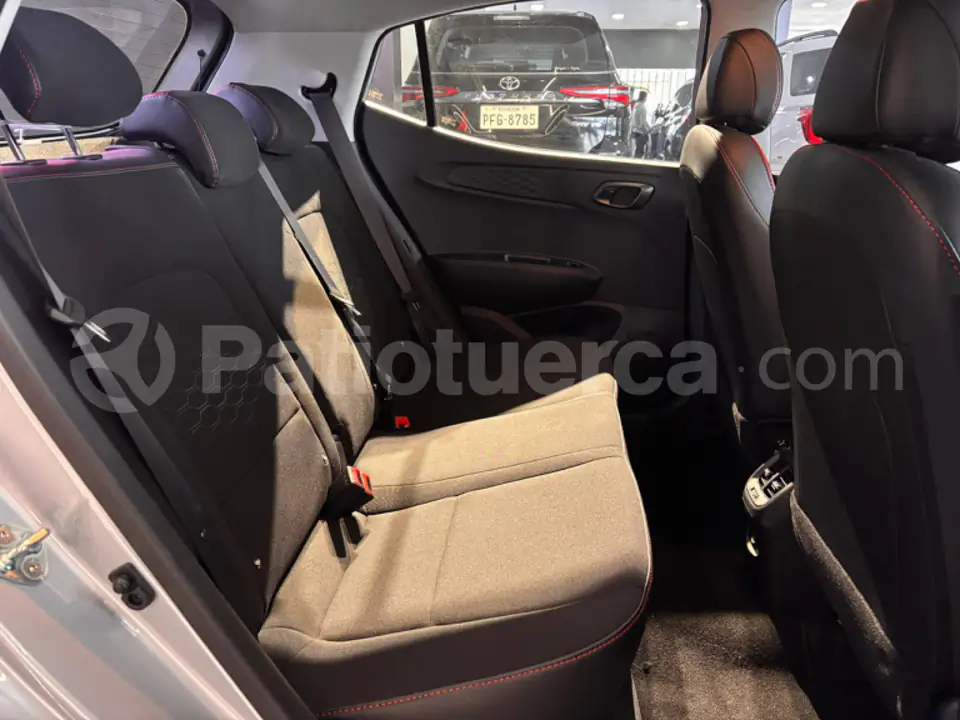 Foto 16 de Hyundai Grand I10 HB