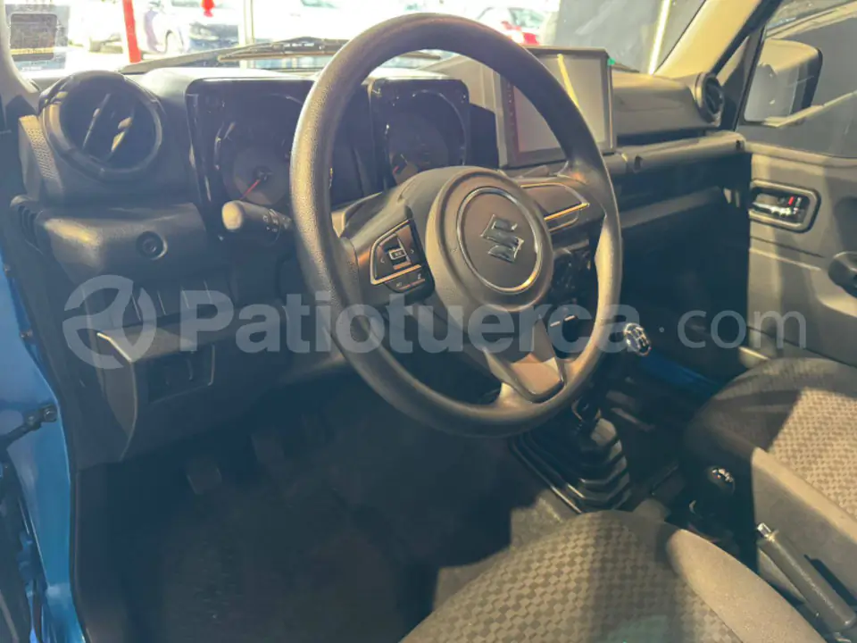 Foto 13 de Suzuki Jimny GL