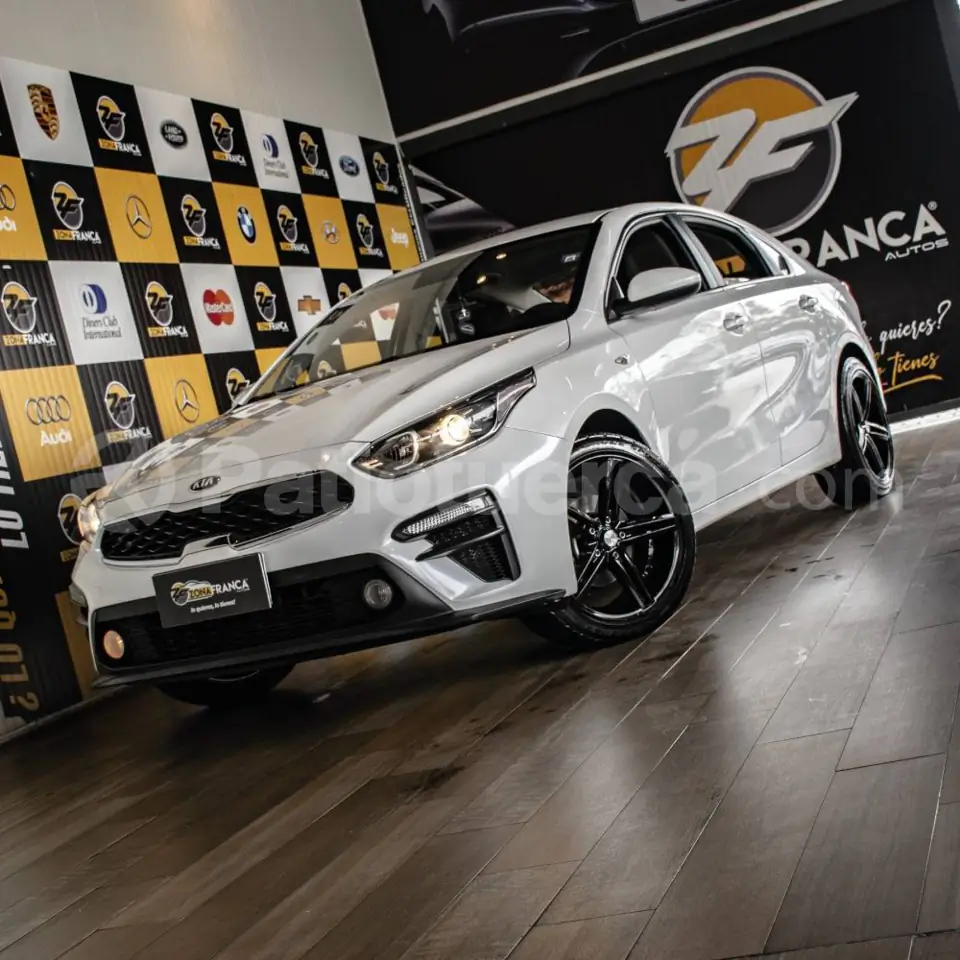 Foto 1 de Kia Cerato