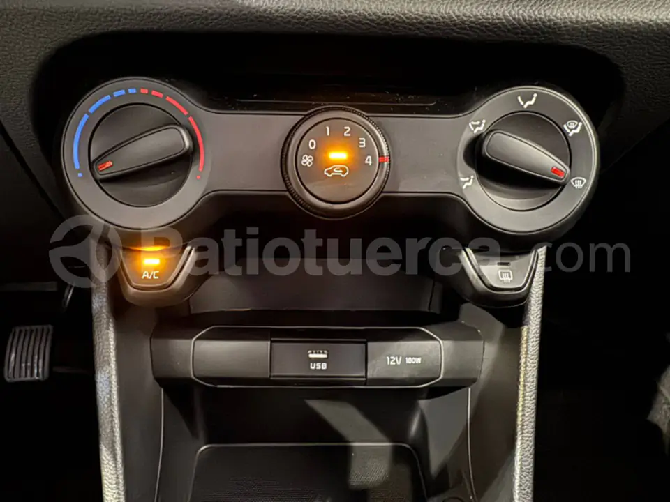 Foto 21 de Kia PICANTO LX