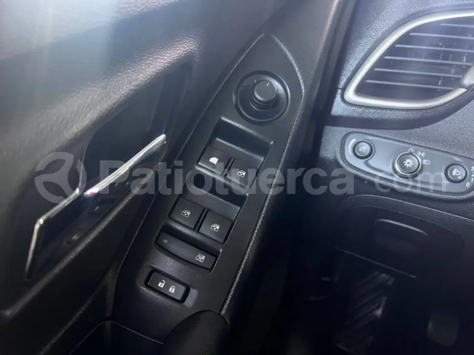 Foto 19 de Chevrolet Tracker