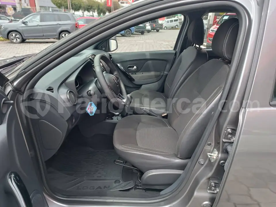 Foto 8 de Renault Logan zen fase II