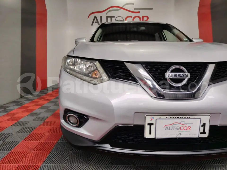 Foto 3 de Nissan XTRAIL SENSE