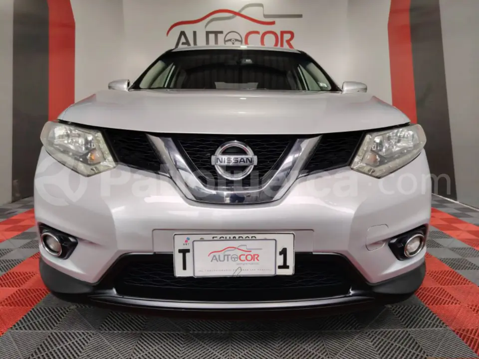 Foto 9 de Nissan XTRAIL SENSE