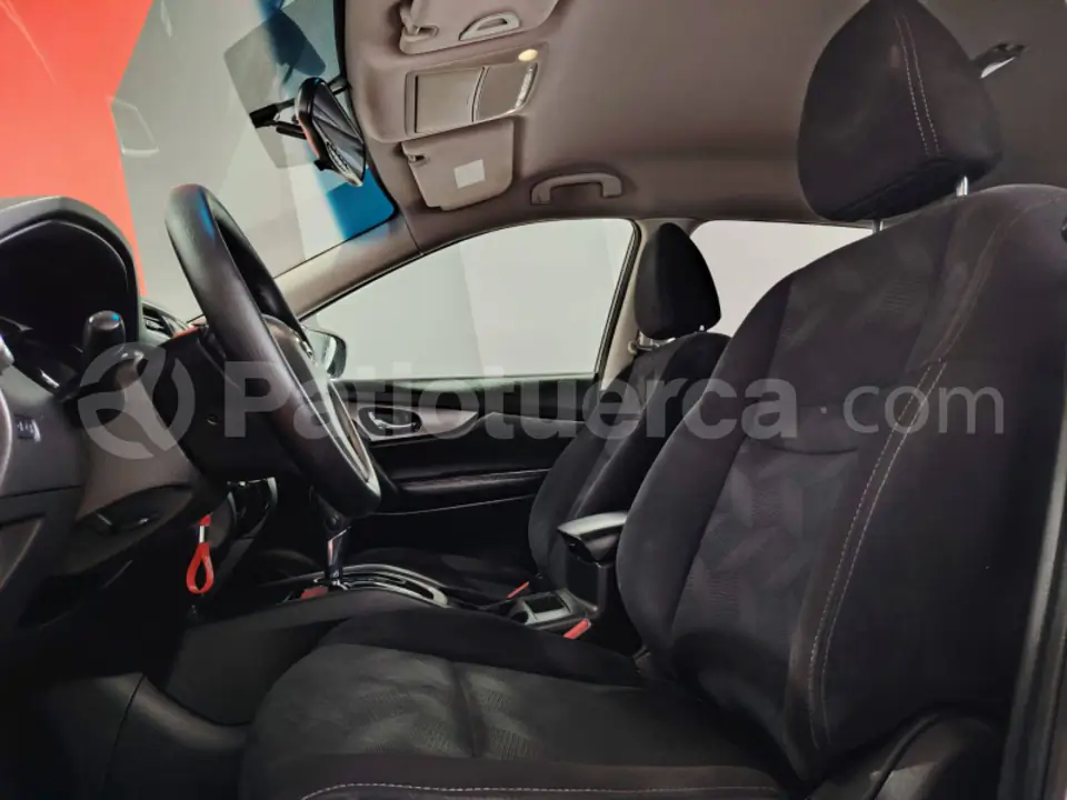 Foto 14 de Nissan XTRAIL SENSE