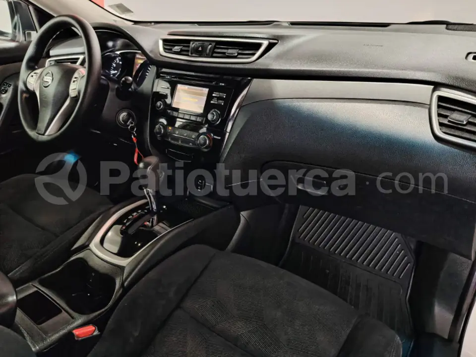 Foto 24 de Nissan XTRAIL SENSE