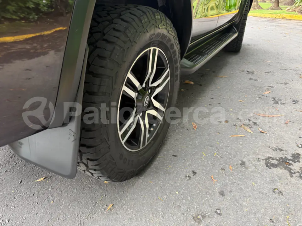 Foto 5 de Toyota New Fortuner