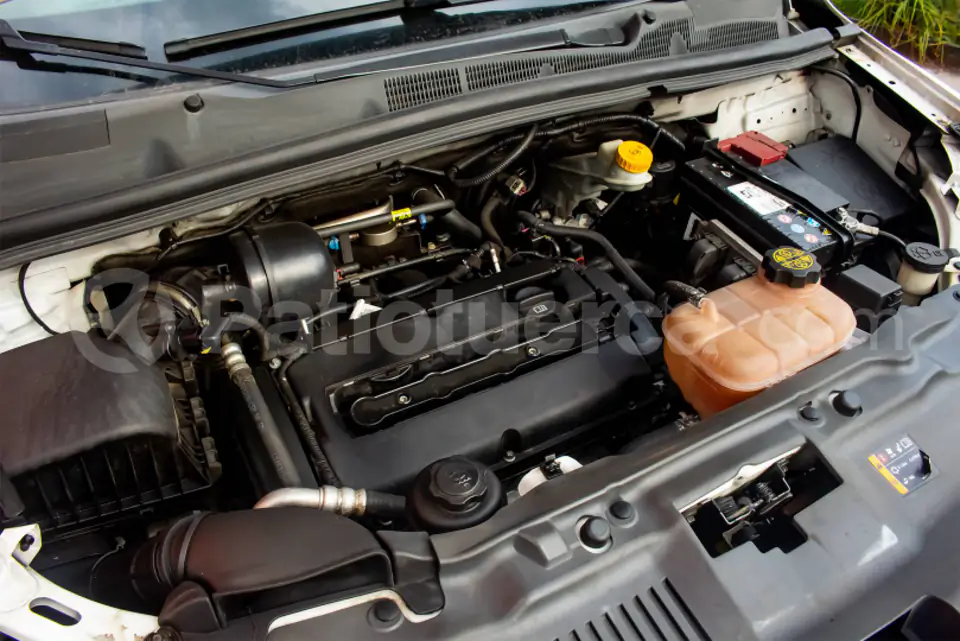 Foto 9 de Chevrolet Tracker LS