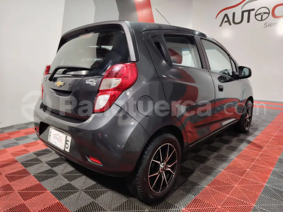 Foto 4 de Chevrolet Spark GT