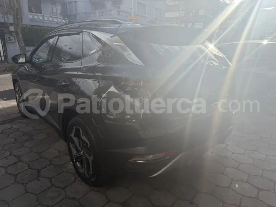 Foto 8 de Hyundai TUCSON NX4E GL