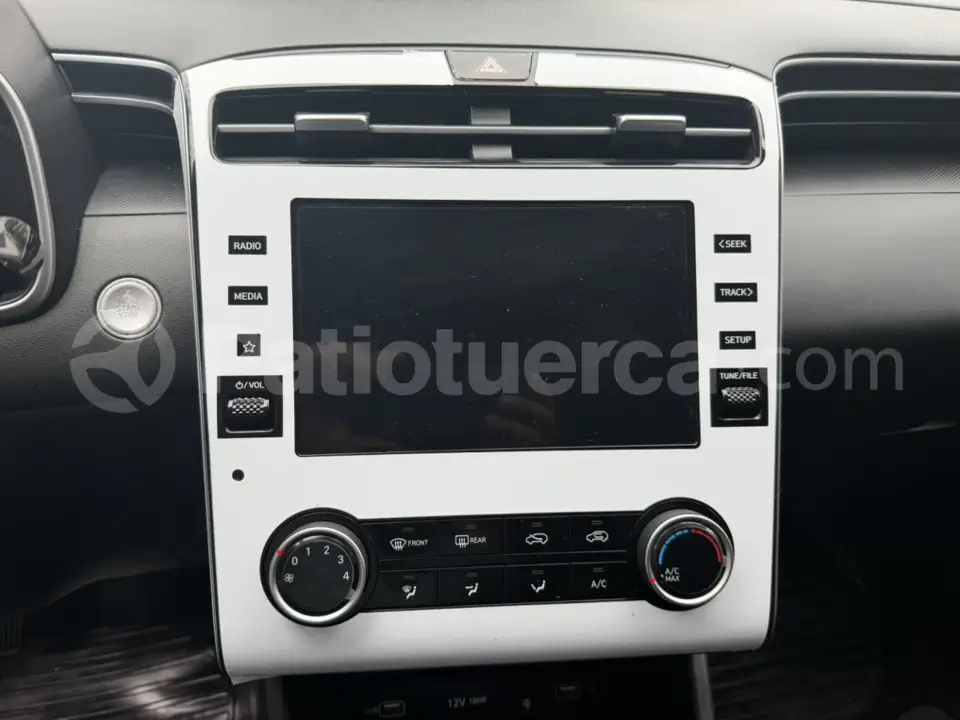 Foto 12 de Hyundai TUCSON NX4E GL