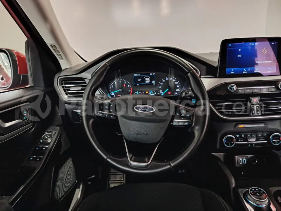 Foto 13 de Ford Escape Trend