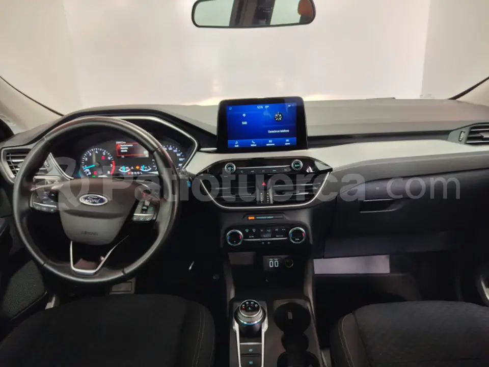 Foto 25 de Ford Escape Trend