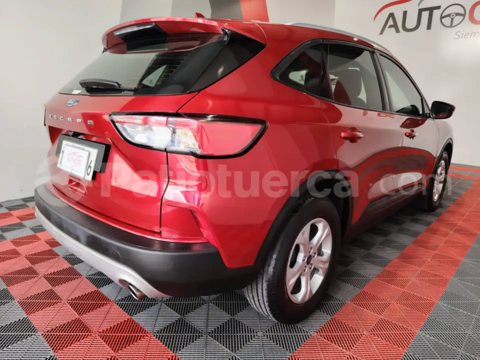 Foto 5 de Ford Escape Trend