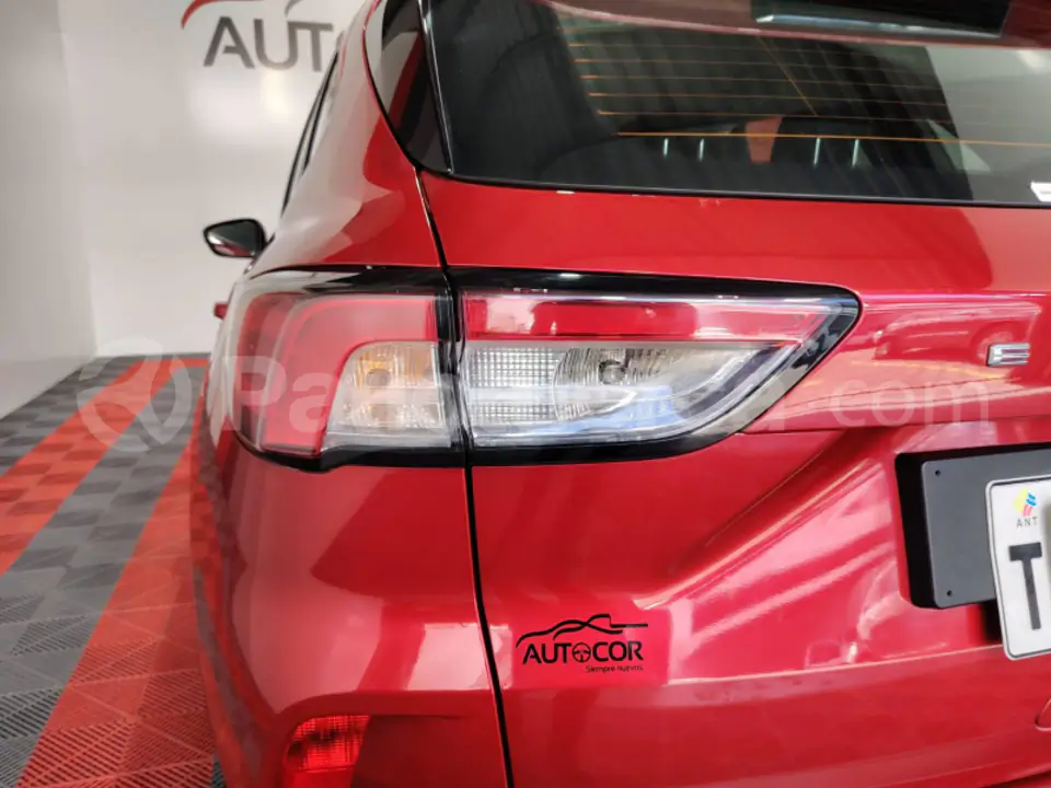 Foto 9 de Ford Escape Trend