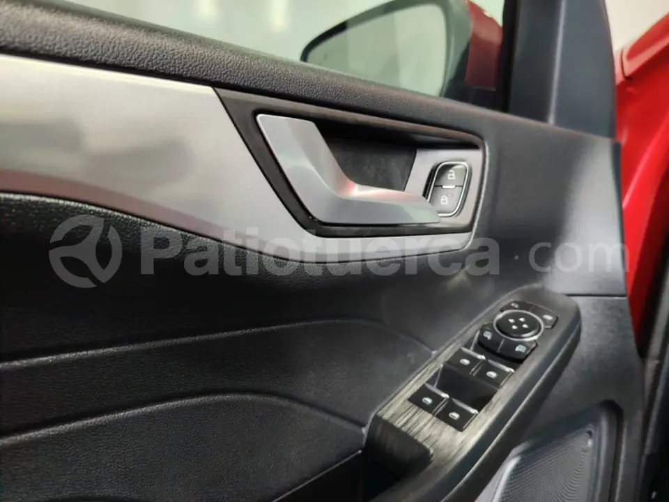 Foto 29 de Ford Escape Trend