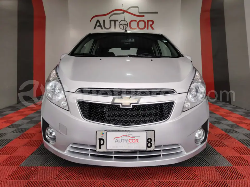 Foto 2 de Chevrolet Spark GT