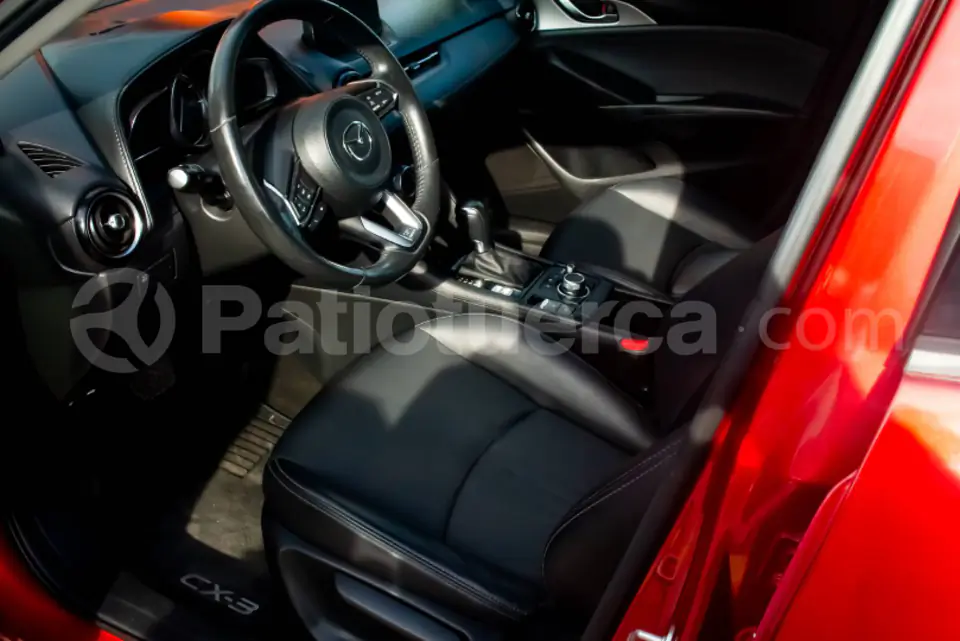 Foto 7 de Mazda CX3 HIGH