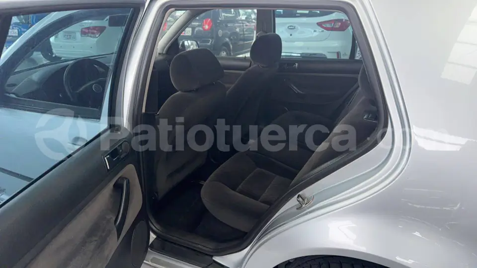 Foto 8 de Volkswagen Golf