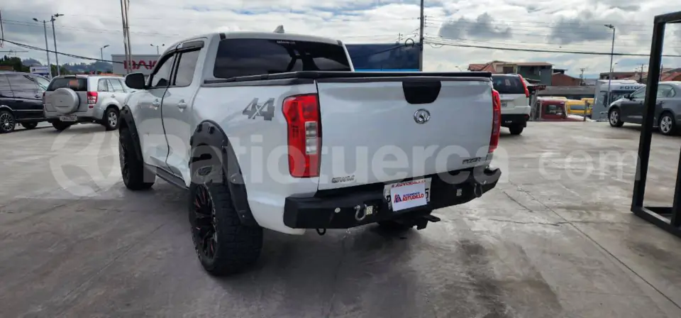 Foto 2 de Great Wall POER