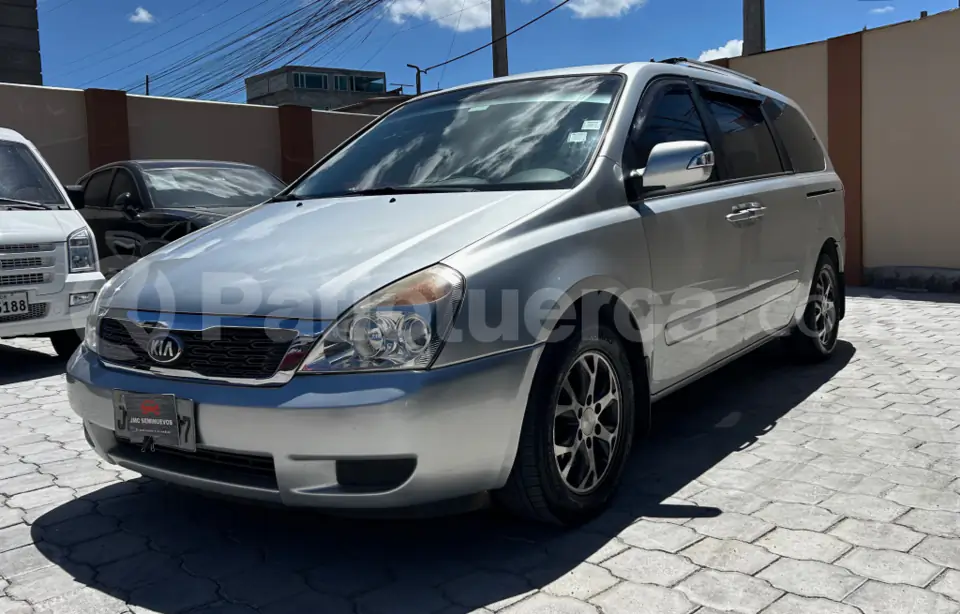 Foto 1 de Kia Carnival