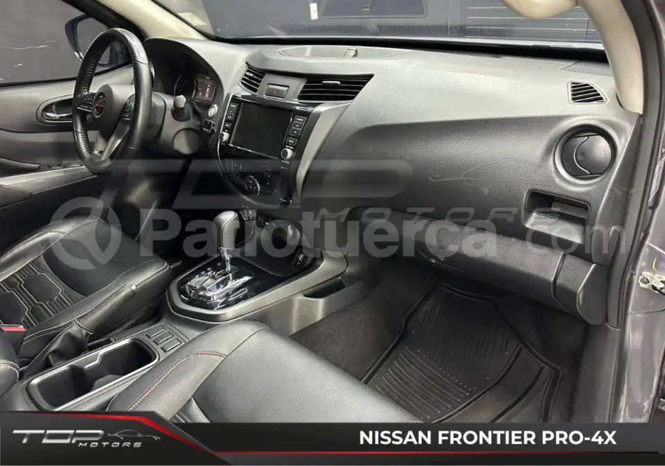 Foto 5 de Nissan FRONTIER PRO 4X