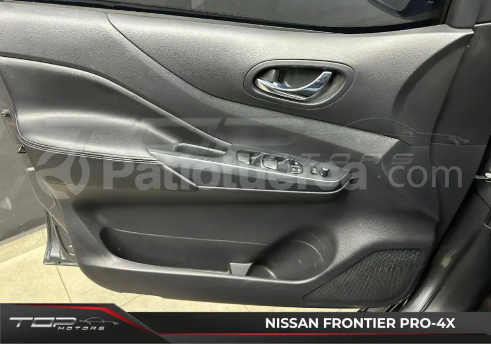 Foto 18 de Nissan FRONTIER PRO 4X